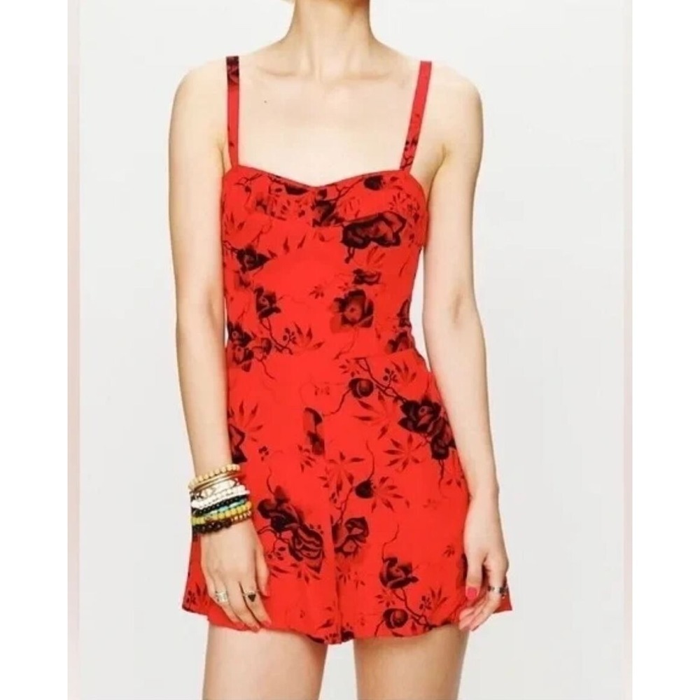 Free People Red Black Floral Romper Sweetheart Smocked Back Size 2